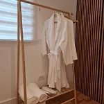 Rokebea Luxury *