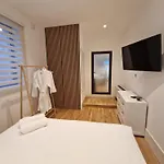 Rokebea Luxury Apartament *