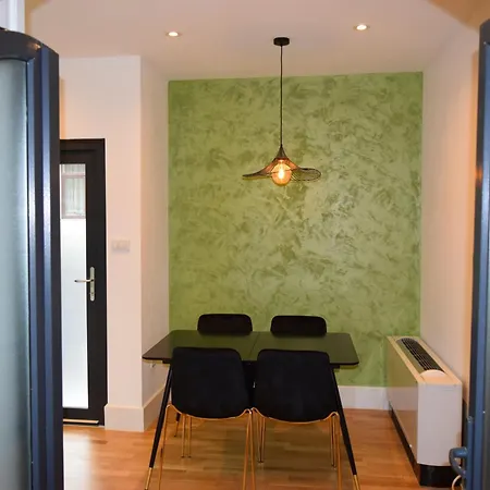 Rokebea Luxury براشوف