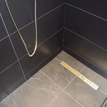 Rokebea Luxury ブラショフ