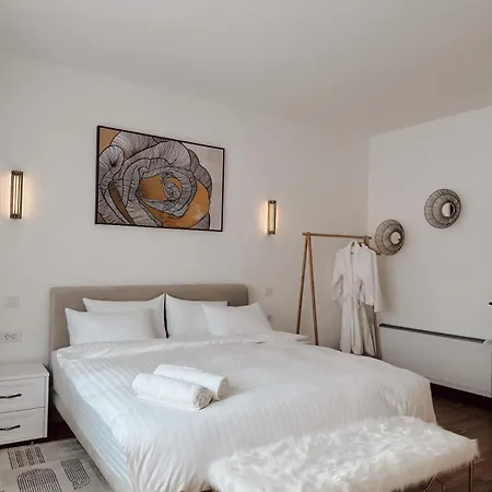 Rokebea Luxury Apartment Brasov
