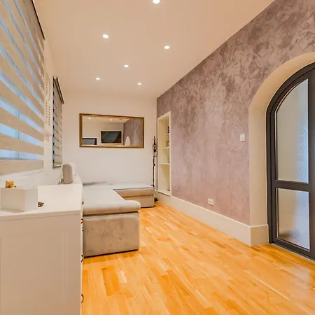 Rokebea Luxury Apartment