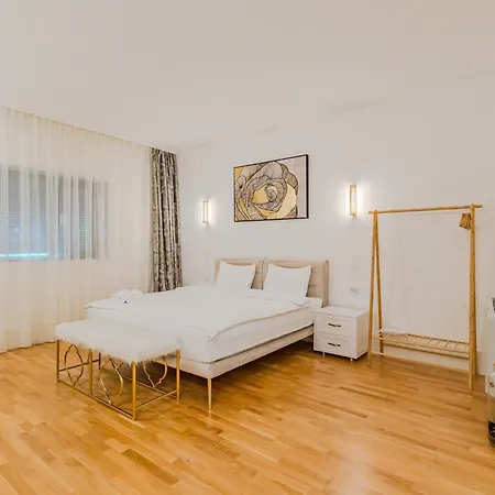 Rokebea Luxury Apartment *