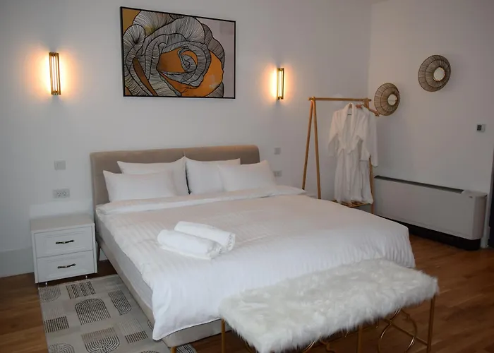 Rokebea Luxury Apartment *