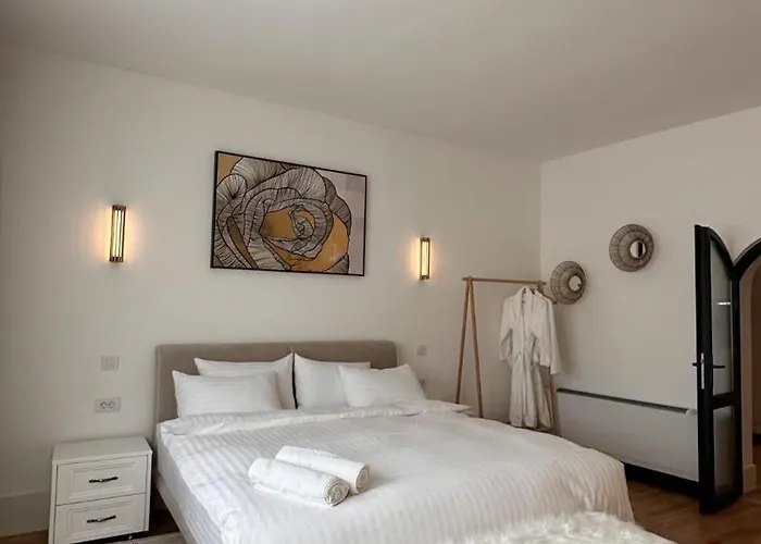 Rokebea Luxury Apartment